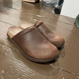 Ll bean brown leather clogs